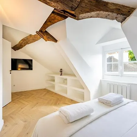 3 Bedrooms Sacrée Cœur Place Du Tertre Montmartre * Parigi