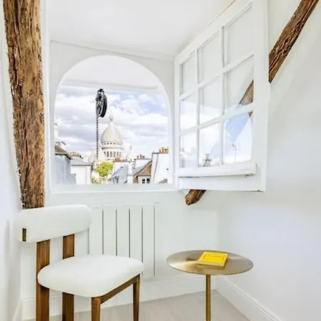 3 Bedrooms Sacrée Cœur Place Du Tertre Montmartre Appartamento Parigi